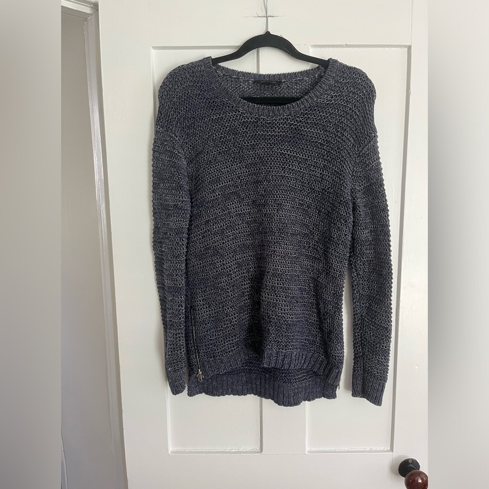 Ann Taylor loose Knot Navy Blue Sweater with Side Zips Size Medium